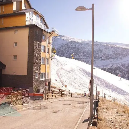 Hotel Arttyfal Serra Nevada